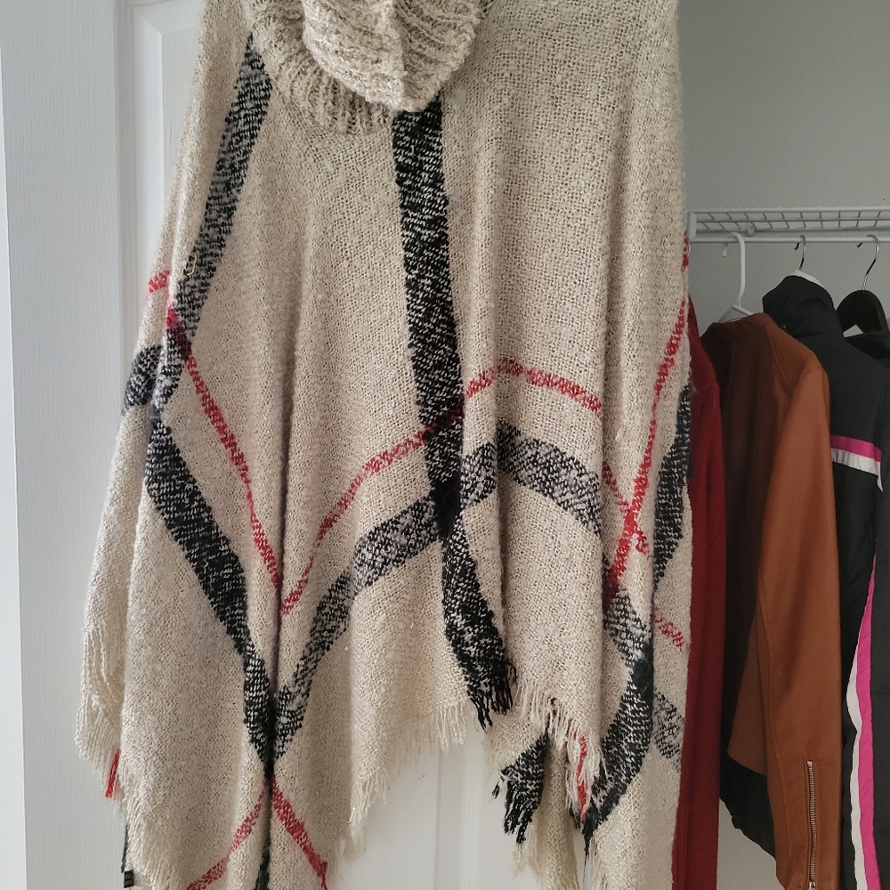 Turtle neck Poncho